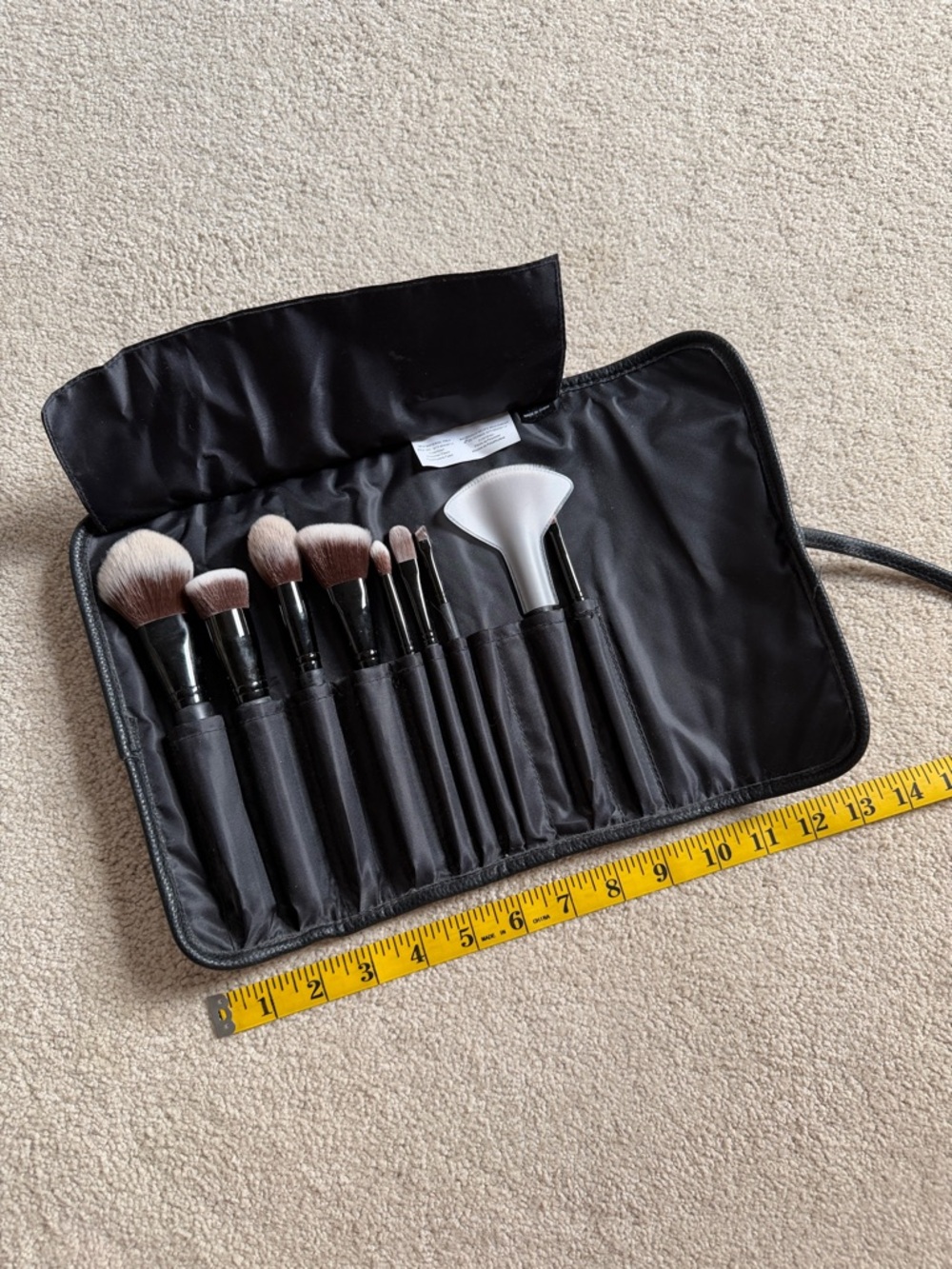 Sephora Ready to Roll 10 piece brush set - Picture 5 of 5